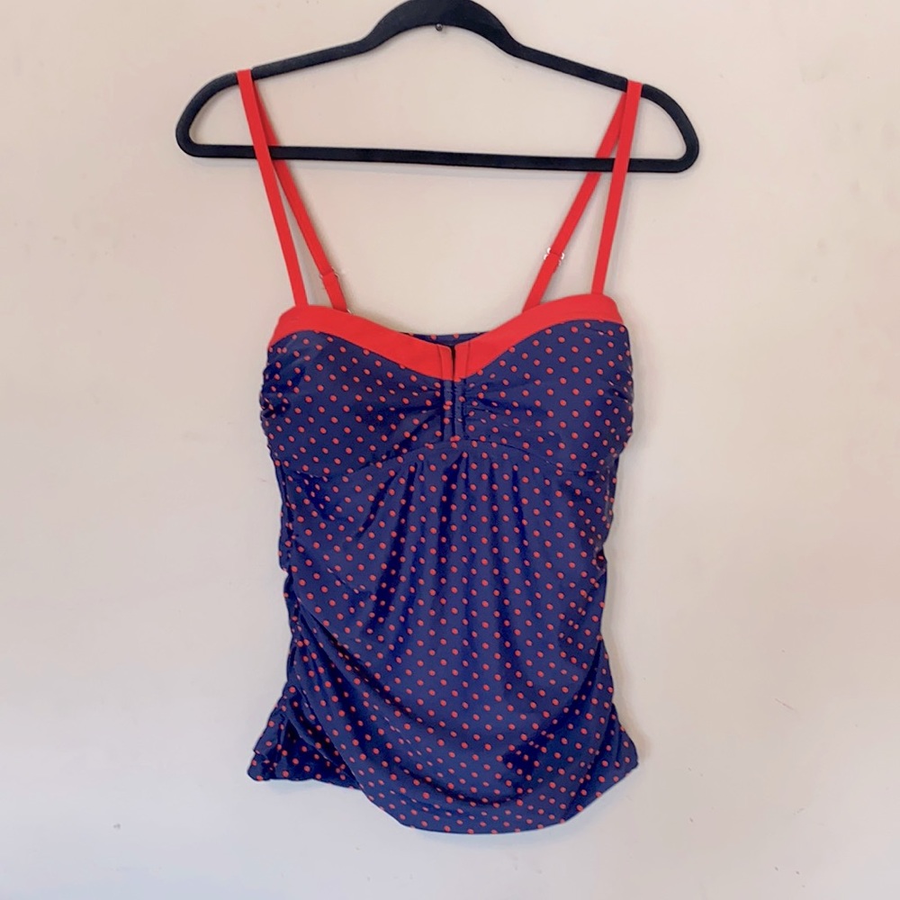 Charm Leaks tankini top. Size M